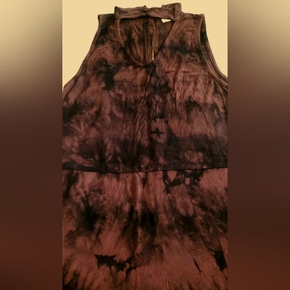 ~ CUTE ~ GINGER G BURGUNDY/BLACK TIE DYE ROMPER SZ. SM - Picture 2 of 6